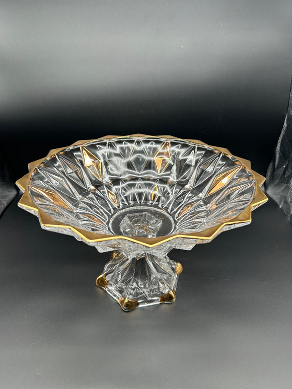 Glass fruit bowl